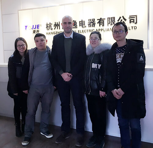 阿爾及利亞客戶(hù)